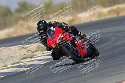 media/Mar-28-2022-Superbike Trackdays (Mon) [[b8603d0f67]]/Open Track Time/Turn 7/